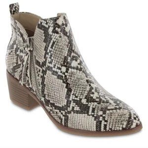 Brand New MIA Women's Snakeskin Printed Ankle Booties Boots-No Box